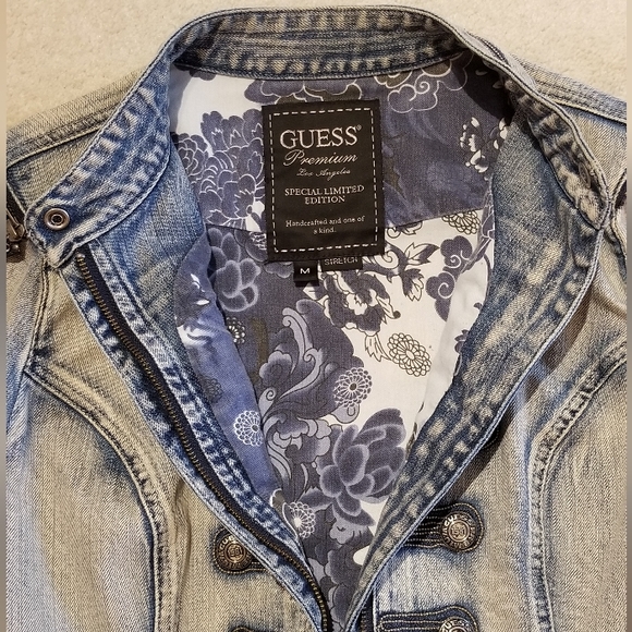 Guess, size M jean jacket - Picture 2 of 11